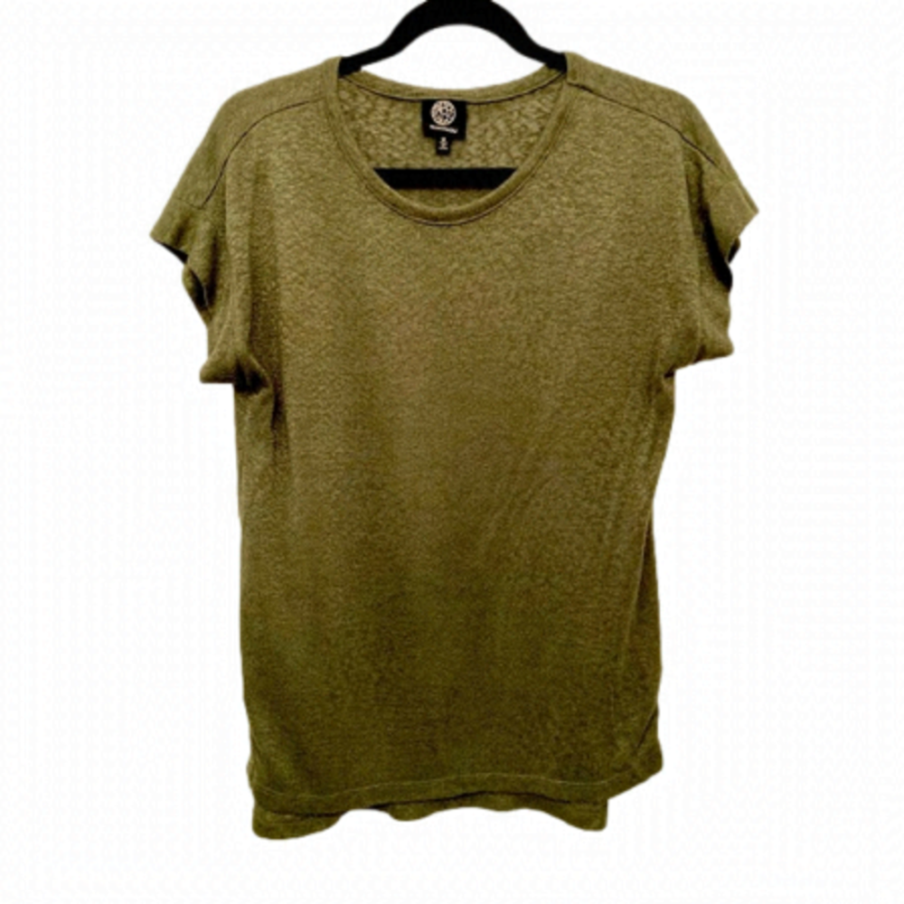 Bobeau t-shirt. Green with slight gold fleck.